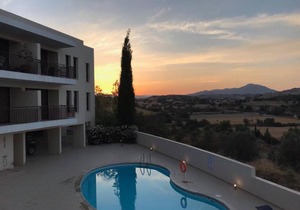 Mazotos Hills Modern Apartments