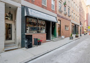 Modern North End 2BR w/W/D on Salem St., near dining, by Blueground in Boston