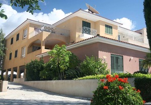 Penthouse Sea View Apartment in Tala, Paphos, Cyprus in quiet location with pool
