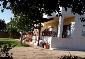 Pomos Sunset Apartments