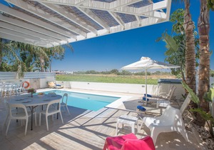 Protaras Katerina Villa KV53 - a villa that sleeps 7 guests in 3 bedrooms