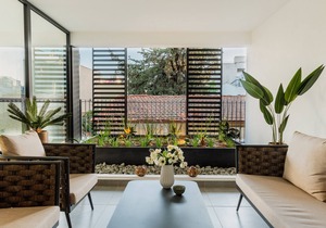 Sanders Armonta - Nimble Studio w/ Balcony