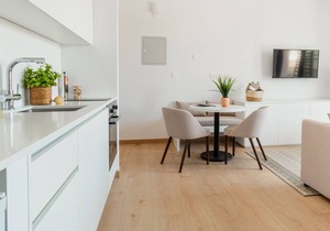 Sanders Armonta - Pleasant Studio w/ Balcony
