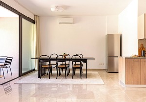 Sanders River Plaza - Neat 2-Bdr Apt with Balcony
