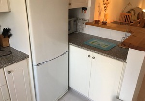 Stunning 2 bedroom house in popular Tomb of the Kings area with shared pool.