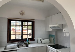 Tala Penthouse Apartment, Fantastic Sea Views, 10 mins from Coral Bay beach