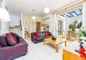 Villa ∙ 2 bedrooms ∙ 4 guests