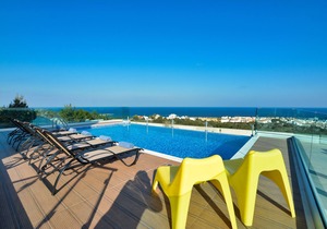 Villa Clea, Luxury 4BDR Protaras Villa with Stunning Sea Views