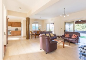 Villa Clementina - Four Bedroom Villa, Sleeps 9
