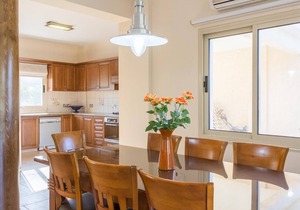 Villa Clementina - Four Bedroom Villa, Sleeps 9