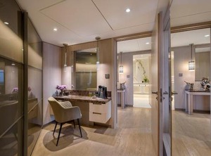 Seasons Hotel | Agios Tychon