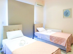 Ferienhaus Lysos Für Personen Mit | Meladeia