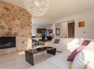 Villa Charoula Tessera | Polis