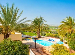 Villa Noni | Polis