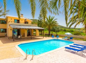 Villa Noni | Polis