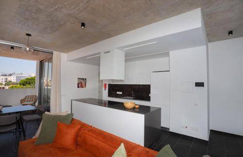 Historical Center Apartment | 100 m² Apartment ∙ 6 guests