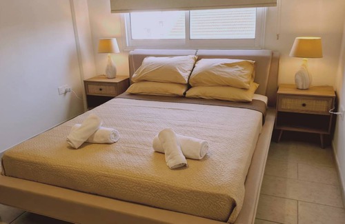 Neapolis Apartment | 100 m² Apartment ∙ 3 bedrooms ∙ 5 guests