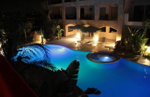 Kiti Apartment | 103 ELEGANT 2 bed apartment with free Wifi, AC, pool & gym!