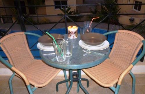 Kiti Apartment | 103 ELEGANT 2 bed apartment with free Wifi, AC, pool & gym!