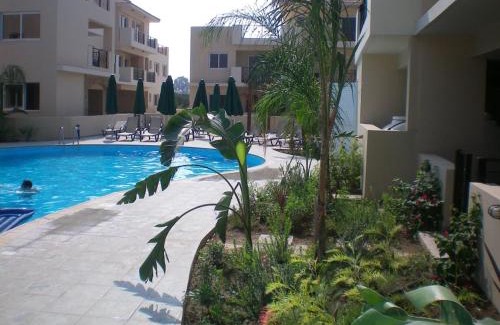 Kiti Apartment | 104 Excellent 2 bed apartment with pool view, AC & gym!