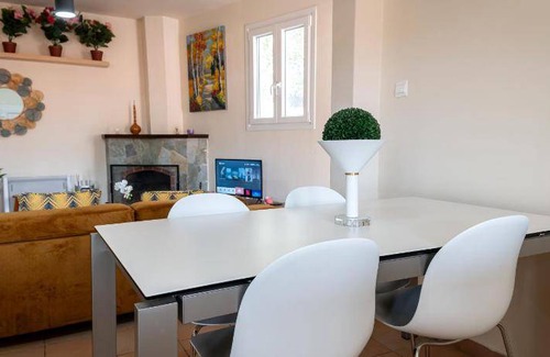 Platres House | 110 m² House ∙ 2 bedrooms ∙ 5 guests