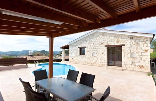 Stroumpi Villa | 110 m² Villa ∙ 2 bedrooms ∙ 6 guests