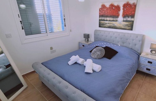 Agios Georgios Pegeias Villa | 120 m² Villa ∙ 3 bedrooms ∙ 6 guests