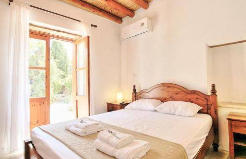 Droushia Villa | 125 m² Villa ∙ 3 bedrooms ∙ 6 guests