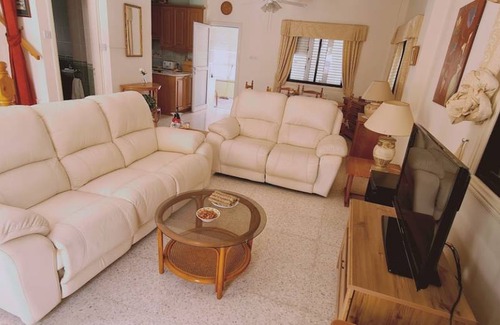 Ayia Thekla Villa | 130 m² Villa ∙ 3 bedrooms ∙ 6 guests
