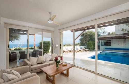 Cape Greko Villa | 130 m² Villa ∙ 4 bedrooms ∙ 9 guests