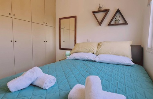 Neapolis Apartment | 140 m² Apartment ∙ 3 bedrooms ∙ 5 guests