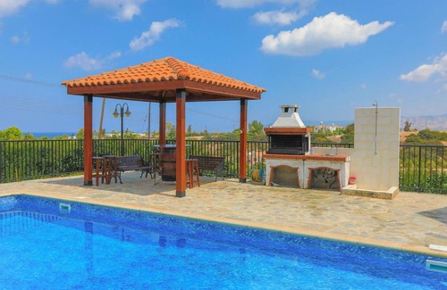 Latchi Villa | 140 m² Villa ∙ 2 bedrooms ∙ 4 guests