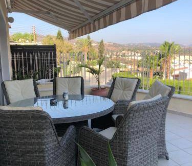 Peyia Town Villa | 140 m² Villa ∙ 3 bedrooms ∙ 7 guests