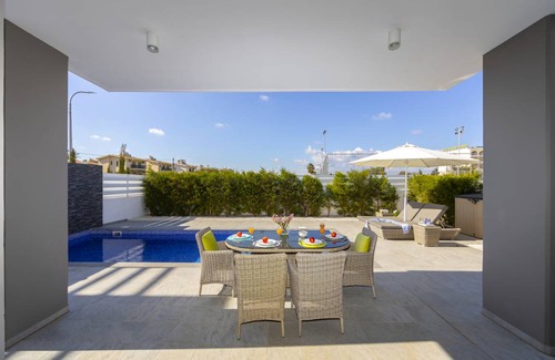 Pernera Villa | 142 m² Villa ∙ 3 bedrooms ∙ 6 guests