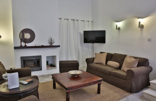 Saittas House | 150 m² House ∙ 3 bedrooms ∙ 6 guests