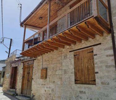 Omodos House | 150 m² House ∙ 3 bedrooms ∙ 5 guests