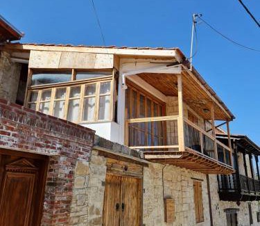 Omodos House | 150 m² House ∙ 3 bedrooms ∙ 5 guests