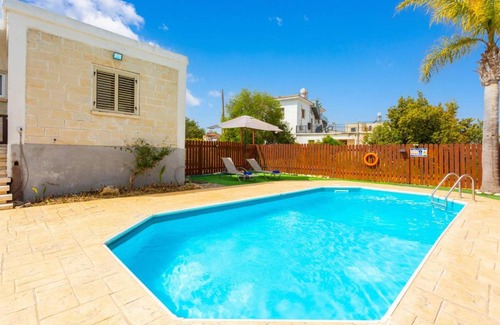 Latchi Villa | 150 m² Villa ∙ 3 bedrooms ∙ 7 guests