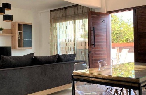 Pernera Villa | 160 m² Villa ∙ 3 bedrooms ∙ 8 guests