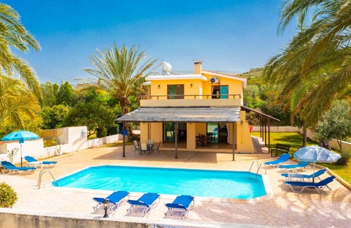 Polis Villa | 160 m² Villa ∙ 4 bedrooms ∙ 10 guests