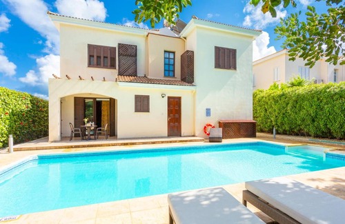 Latchi Villa | 175 m² Villa ∙ 3 bedrooms ∙ 6 guests
