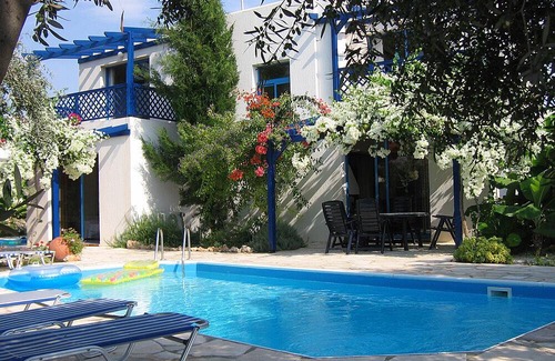Kissonerga Villa | 185 m² Villa ∙ 4 bedrooms ∙ 10 guests