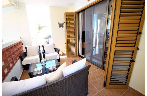 Universal Apartment | 2 bed 2 bathroom Apartment in the heart of Paphos