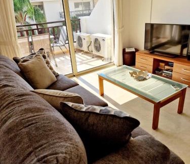 Peyia Town Apartment | 2 bedroom apartment E8 located pool level, sea view, FREE WIFI