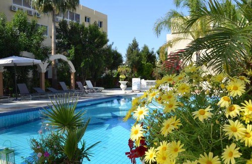 Potamos tis Germasogeias Apartment | 200 m² Serviced apartment ∙ 3 bedrooms ∙ 10 guests