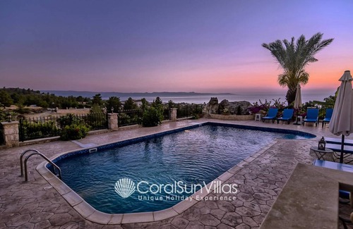 Ayia Marina Chrysochous Villa | 200 m² Villa ∙ 4 bedrooms ∙ 10 guests