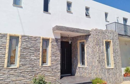 Agia Varvara House | 200 m² House ∙ 3 bedrooms ∙ 8 guests