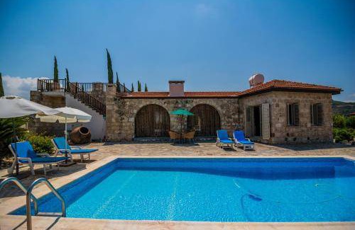 Simou Villa | 200 m² Villa ∙ 3 bedrooms ∙ 6 guests