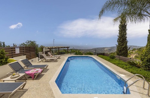 Meladeia Villa | 200 m² Villa ∙ 4 bedrooms ∙ 8 guests