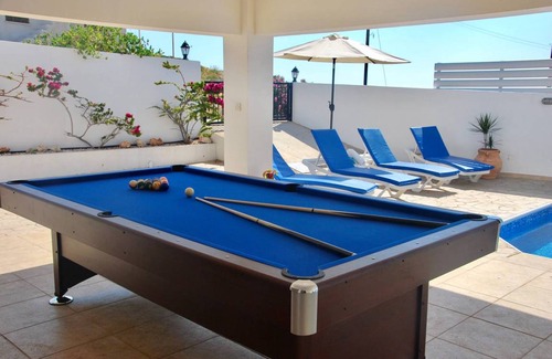 Pomos Villa | 200 m² Villa ∙ 5 bedrooms ∙ 12 guests